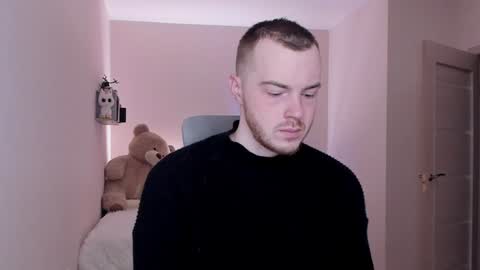 Snapshot of toohornyserj chatting on 24, 12, 2024 toohornyserj online show from 24, 12, 2024