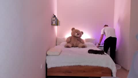 Snapshot of toohornyserj chatting on 1, 2, 2025 toohornyserj online show from 1, 2, 2025