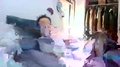 tooshort30w59675 online show from 15, 2, 2026