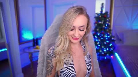 Snapshot of top_grace chatting on 20, 12, 2025 top_grace online show from 20, 12, 2025