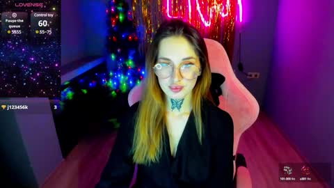 Snapshot of tora_20 chatting on 19, 1, 2025 tora online show from 19, 1, 2025