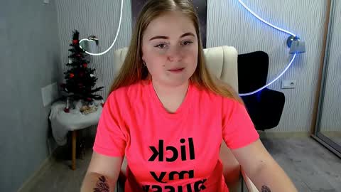 tori_blond online show from 23, 12, 2024