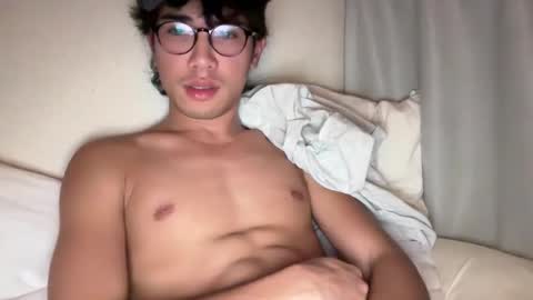 Snapshot of toshikaro0 chatting on 4, 12, 2025 Karo online show from 4, 12, 2025