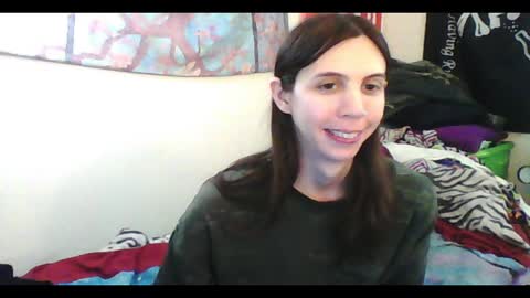 Snapshot of totalfuckingadorable chatting on 20, 1, 2025 Luna online show from 20, 1, 2025