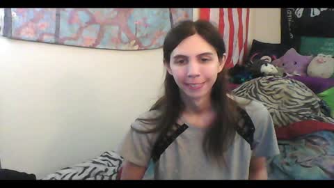 Snapshot of totalfuckingadorable chatting on 16, 9, 2025 Luna online show from 16, 9, 2025