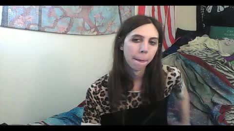 Snapshot of totalfuckingadorable chatting on 22, 9, 2025 Luna online show from 22, 9, 2025