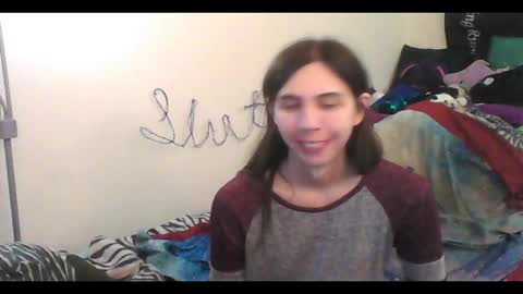 Snapshot of totalfuckingadorable chatting on 4, 10, 2025 Luna online show from 4, 10, 2025