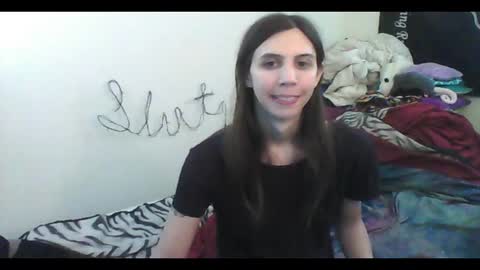 Snapshot of totalfuckingadorable chatting on 20, 10, 2025 Luna online show from 20, 10, 2025