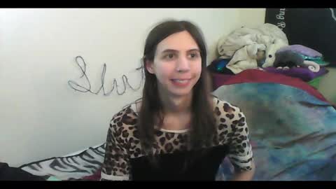 Snapshot of totalfuckingadorable chatting on 20, 10, 2025 Luna online show from 20, 10, 2025