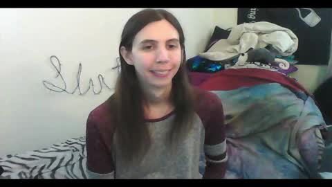 Snapshot of totalfuckingadorable chatting on 22, 10, 2025 Luna online show from 22, 10, 2025