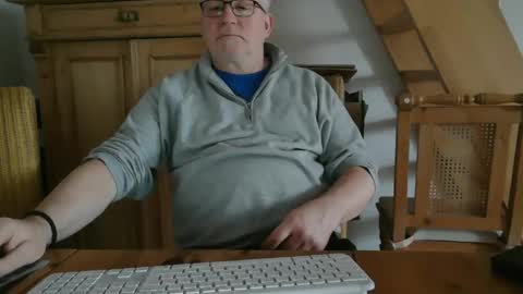 Snapshot of toto758 chatting on 26, 2, 2025 toto758 online show from 26, 2, 2025