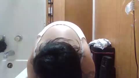 Snapshot of toxicanikki chatting on 9, 2, 2026 toxicanikki online show from 9, 2, 2026