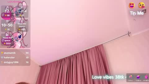 Snapshot of tracy_tay1or chatting on 19, 2, 2025 Tracy GMT2 Mon 3 AM - 4 PM Tue 3 AM - 4 PM Wed 3 AM - 4 PM Thur 3 AM - 4 PM Fri 3 AM - 4 PM online show from 19, 2, 2025