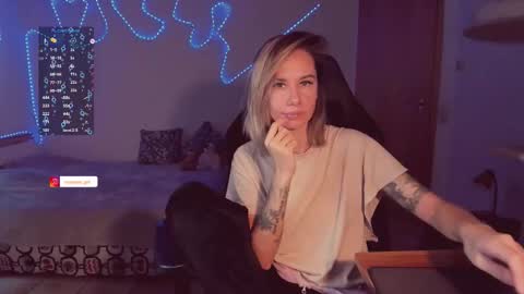 Hey my name is Kiri Kiri online show from 24, 11, 2025