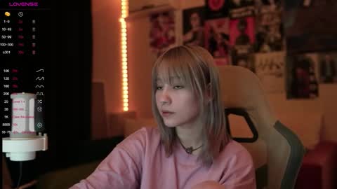 Snapshot of traharaaa chatting on 17, 3, 2026 Ariana and Erik online show from 17, 3, 2026