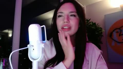 transfrmgirl98 online show from 26, 10, 2025