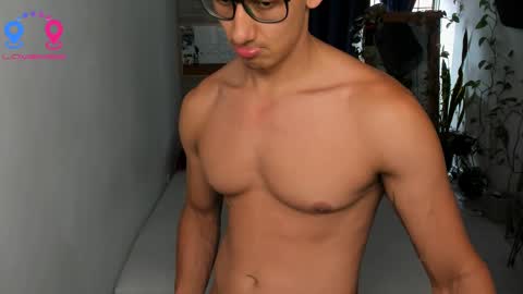 Snapshot of travis_bakerr chatting on 25, 2, 2025 travis bakerr online show from 25, 2, 2025