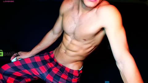 TRAVIS. online show from 21, 1, 2025