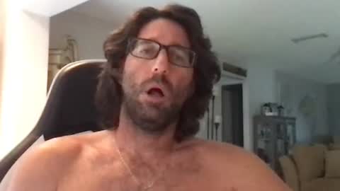 TravisKenn online show from 10, 6, 2026