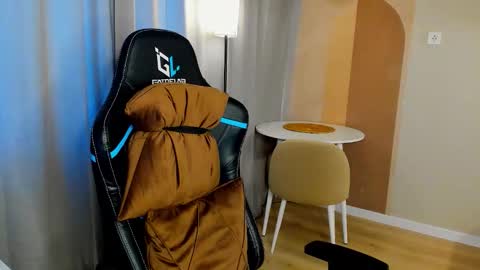 travisrivas online show from 7, 3, 2026