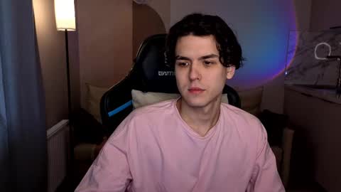 travisrivas online show from 17, 5, 2026