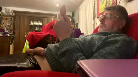 trebgeis1 online show from 20, 2, 2025