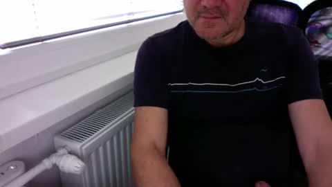 Snapshot of treeey chatting on 14, 10, 2025 treeey online show from 14, 10, 2025