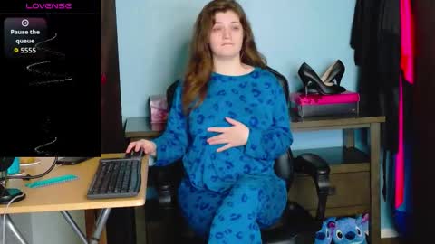 TreeJeanne online show from 16, 11, 2025