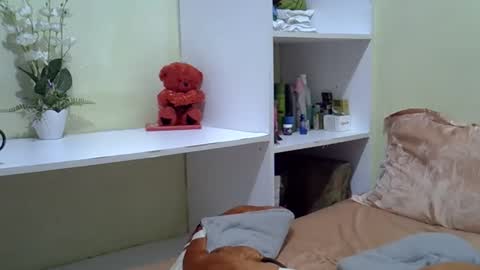 Snapshot of trendybooty chatting on 24, 10, 2025 tendybooty online show from 24, 10, 2025