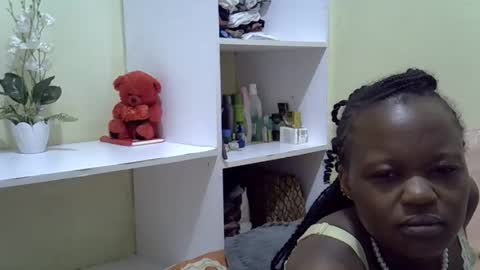 Snapshot of trendybooty chatting on 16, 11, 2025 tendybooty online show from 16, 11, 2025