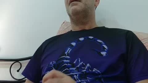 Snapshot of trevido4u chatting on 5, 7, 2026 trevido4u online show from 5, 7, 2026
