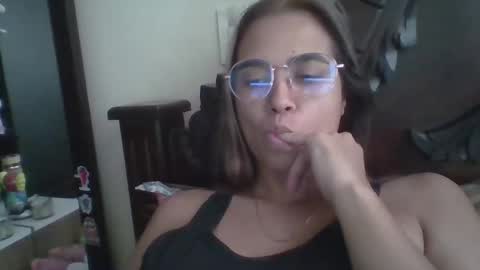 Snapshot of triana_bell chatting on 9, 1, 2026 triana_bell online show from 9, 1, 2026