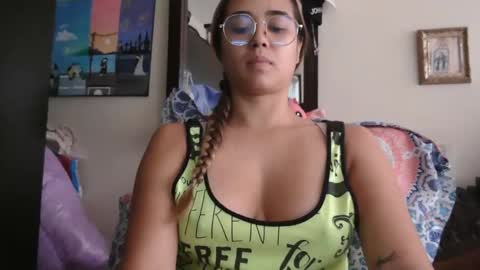 Snapshot of triana_bell chatting on 24, 2, 2026 triana_bell online show from 24, 2, 2026