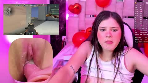 Snapshot of trianna__ chatting on 5, 2, 2025 Trianna online show from 5, 2, 2025