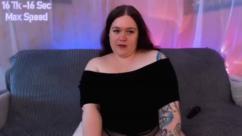Snapshot of trinititi chatting on 27, 7, 2026 Tina online show from 27, 7, 2026