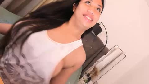 trixiebayeseraa online show from 10, 11, 2025