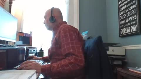 Snapshot of trodgers136 chatting on 24, 2, 2025 TRodgers online show from 24, 2, 2025