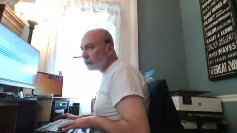 Snapshot of trodgers136 chatting on 25, 2, 2025 TRodgers online show from 25, 2, 2025