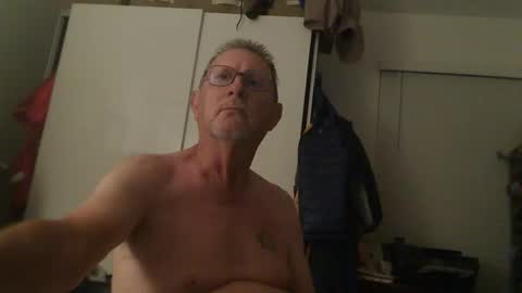 Snapshot of troffer1020 chatting on 24, 10, 2025 Troffer online show from 24, 10, 2025