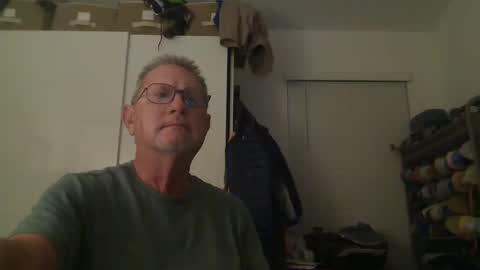 Snapshot of troffer1020 chatting on 28, 10, 2025 Troffer online show from 28, 10, 2025