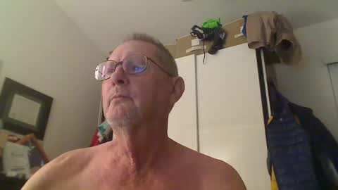 Snapshot of troffer1020 chatting on 4, 11, 2025 Troffer online show from 4, 11, 2025