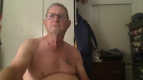 Snapshot of troffer1020 chatting on 11, 11, 2025 Troffer online show from 11, 11, 2025