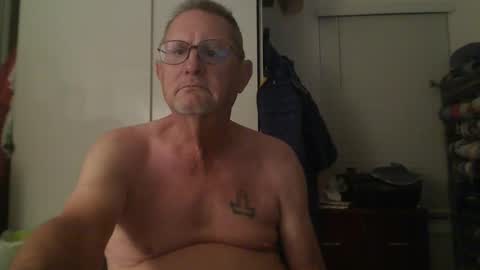 Snapshot of troffer1020 chatting on 12, 11, 2025 Troffer online show from 12, 11, 2025