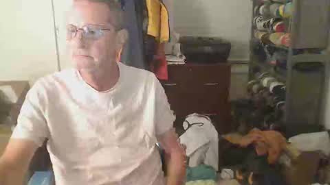 Snapshot of troffer1020 chatting on 9, 6, 2026 Troffer online show from 9, 6, 2026