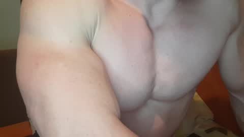 Troncq online show from 30, 1, 2025