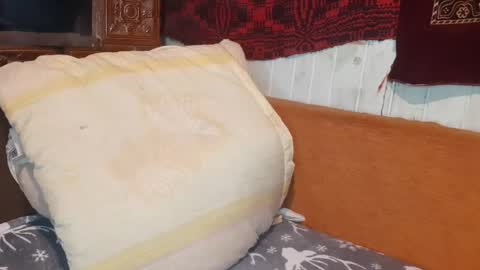 Troncq online show from 19, 2, 2025