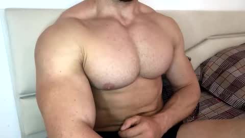 Troncq online show from 18, 9, 2025