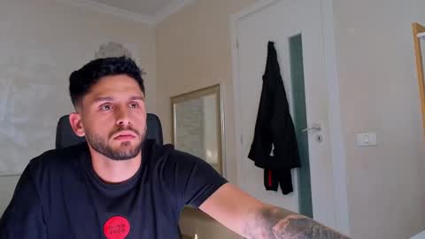 TroyWade online show from 11, 5, 2026