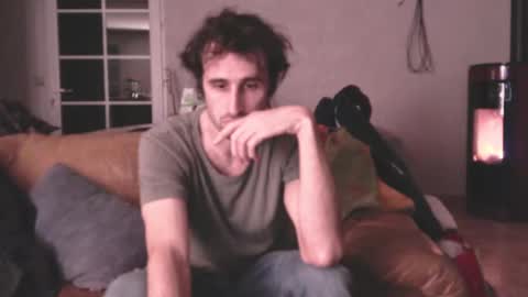 Snapshot of trucdeoufouf chatting on 28, 1, 2025 trucdeoufouf online show from 28, 1, 2025