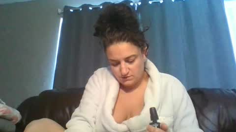 Nextdoor Bella online show from 19, 2, 2025